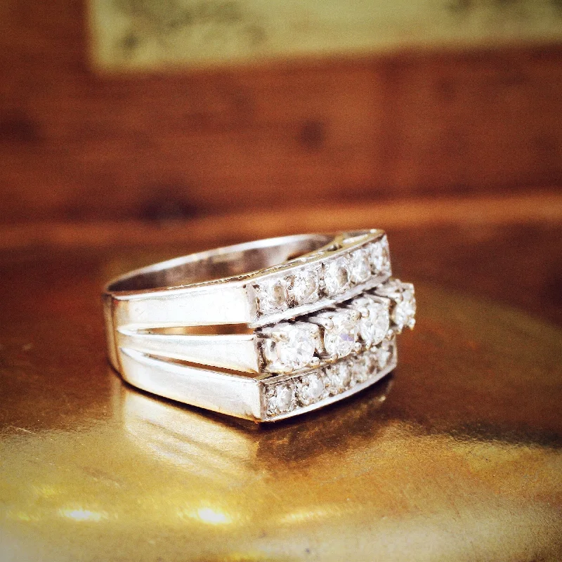 Interlocking Band Women's Rings in White Gold for a Modern DesignFascinating Glamour! Art Deco Diamond 'Tank' Ring