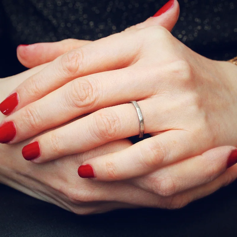 Vintage - Inspired Filigree - Design Women's Rings in Sterling SilverVintage Date 1949 Size N/6.75 White Gold Wedding Ring