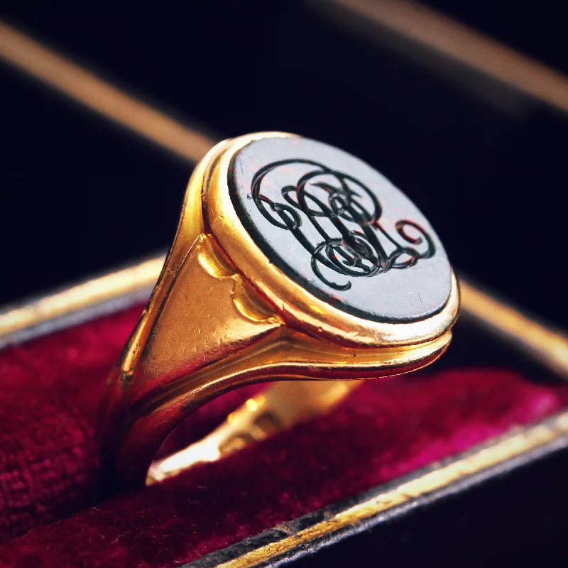 Women's Rings with Hidden Compartments for Secret KeepsakesDate 1924 15ct Gold Heliotrope Intaglio Seal Signet Ring