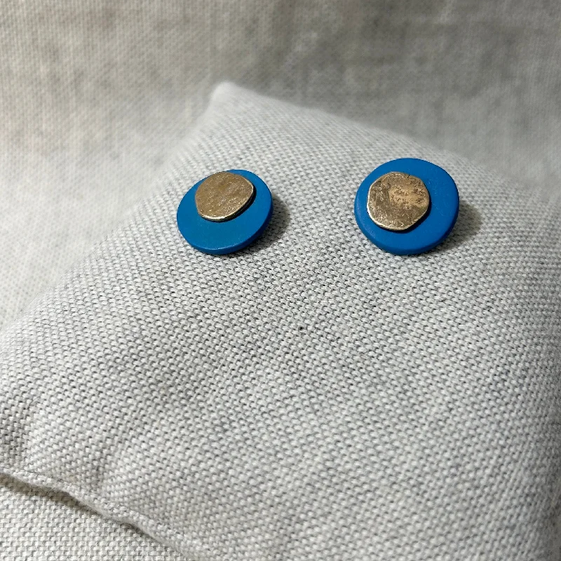 Matte - Finish Titanium Hexagon Stud Earrings for a Sleek and Contemporary StyleGold & Blue Earrings