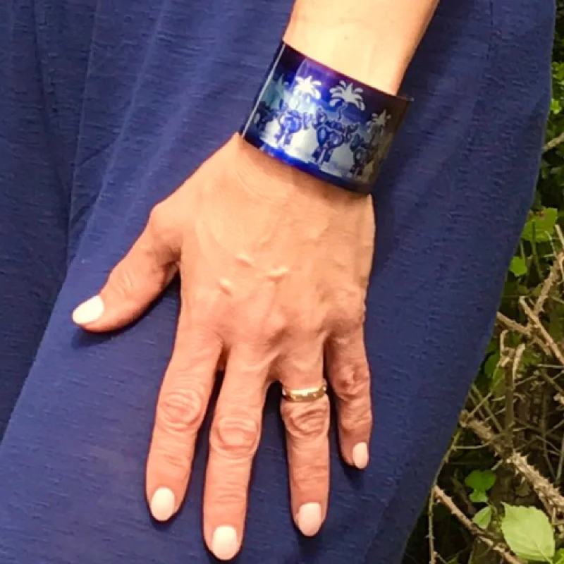 Water - Resistant Women's Cuff Bracelets in Silicone for Sports and Outdoor ActivitiesBlue Elephant Cuff Bracelet - Comtemporary Elephant Jewellery - easy wear light aluminium.