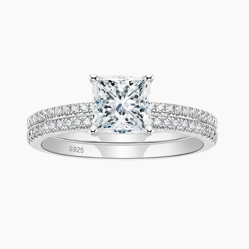 Signature - Design Engagement Rings with a Brand - Exclusive Pattern and Premium Diamonds925 Sterling Silver Princess Cut Engagement Ring