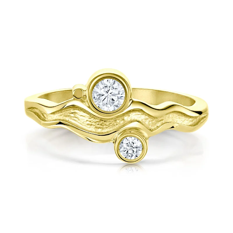 Princess Cut Engagement Rings in 18K White Gold with Micro - Pave Side StonesRiver Ripples 18ct Yellow Gold Ring with 3.9mm & 3mm Diamonds