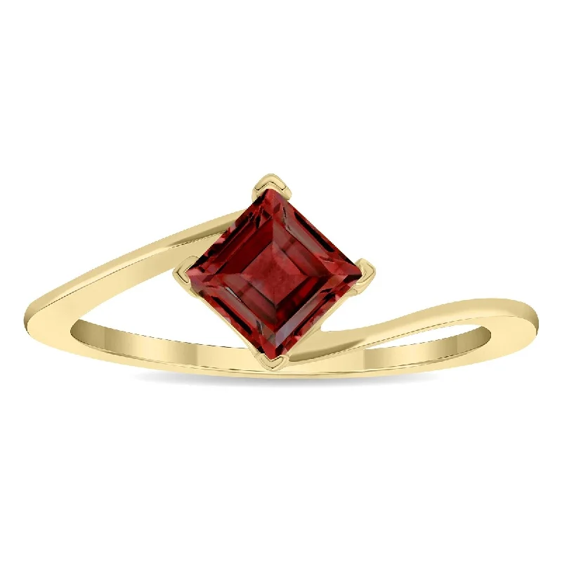 Amethyst Gemstone Rings in Sterling Silver with a Halo of Cubic Zirconia for a Budget - Friendly LuxuryWomen's Solitaire Square Shaped Garnet Wave Ring in 10K Yellow Gold